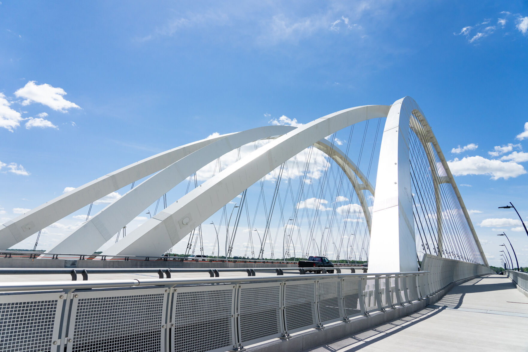 052322-qc-nws-bridge